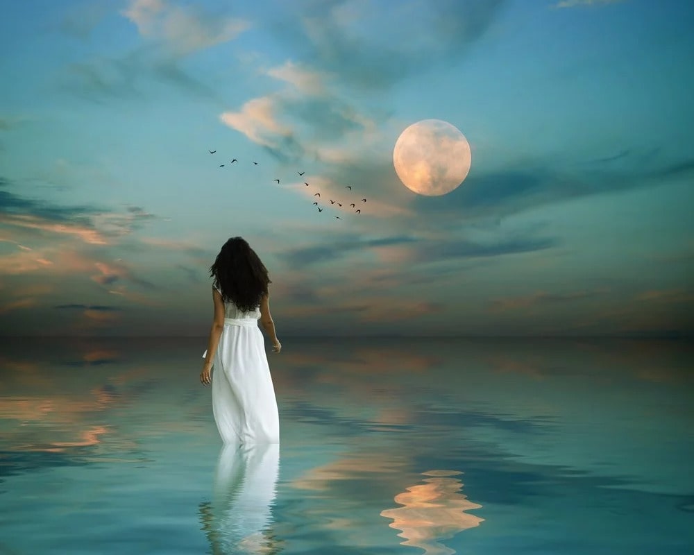 The influence of the moon on the female cycle
